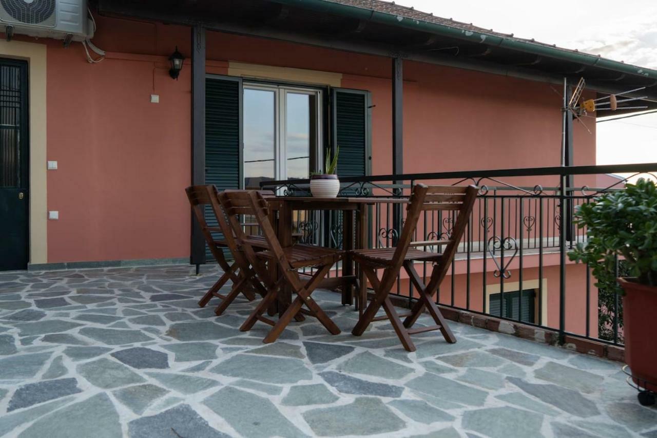 Coralli Pentati 1 "Dimitris Apartments" Exterior foto